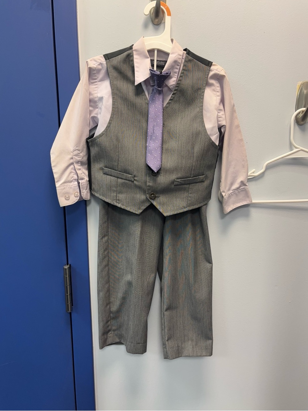 Kenneth Cole Gray Vest & Pants Set with Light Purple Shirt and Dot Tie
